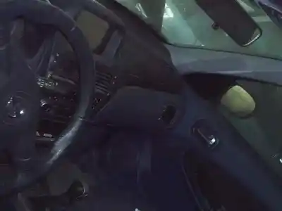 Veicolo di demolizione nissan almera (n16/e) line up dell'anno 2005 alimentato k9k