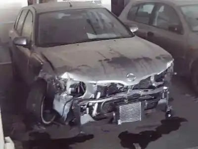 Veicolo di demolizione nissan almera (n16/e) line up dell'anno 2005 alimentato k9k