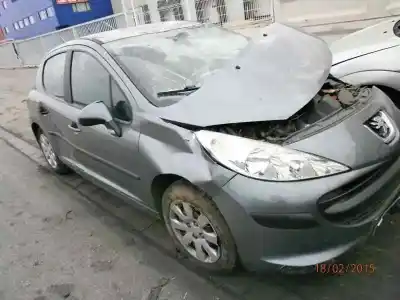 Veicolo di demolizione PEUGEOT 207 Confort dell'anno 2008 alimentato 9HX