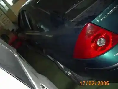 Vehicul casat ford mondeo berlina (ge) ghia al anului 2002 alimentat fm8a