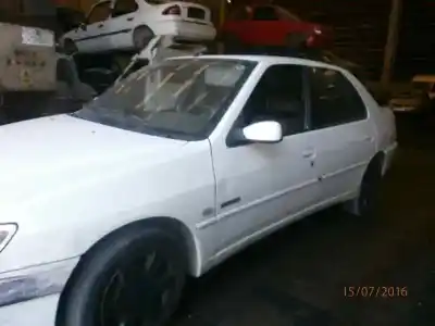 Scrapping Vehicle peugeot 306 break style of the year 1999 powered wjz