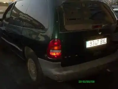 Veicolo di demolizione chrysler voyager (gs) 2.5 td dell'anno 1996 alimentato vm44b