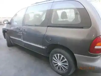 Scrapping Vehicle CHRYSLER VOYAGER (GS) 2.5 TD of the year 2000 powered VM69B