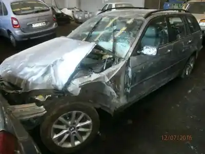 Veículo de Sucata bmw serie 3 touring (e46) 320d do ano 2003 alimentado 204d4