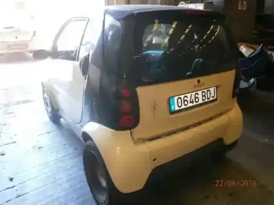 Veículo de Sucata smart coupe edition bluemotion do ano 2000 alimentado g13