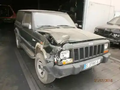 Vehículo de desguace CHRYSLER                                           JEEP CHEROKEE (J)                                                                                                                                                                                                                                          2.5 TD                                                                                                                                                                                                                                                     del año 1997 con motor M52