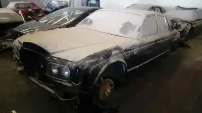 Vehicul casat BENTLEY ARNAGE  al anului 1998 alimentat 448RA