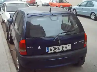 Vehicul casat opel corsa b edition 2000 al anului 2000 alimentat x12xe