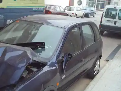 Vehicul casat opel corsa b edition 2000 al anului 2000 alimentat x12xe