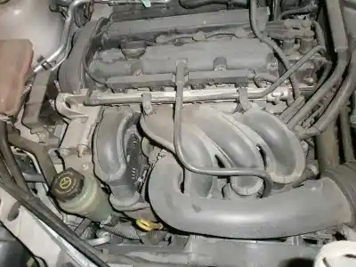 Veicolo di demolizione ford focus berlina (cap) ghia dell'anno 2005 alimentato hwda