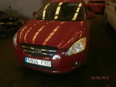 Veículo de Sucata KIA CEE´´D 2.0 CRDi do ano 2007 alimentado 