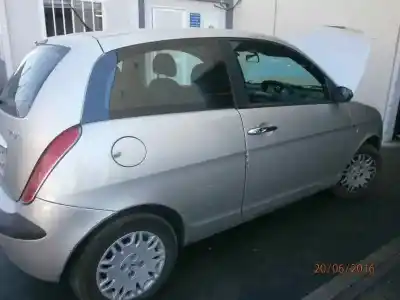 Здавання транспортного засобу lancia ypsilon (101) 1.3 16v multijet argento року 2004 потужний 188a9000