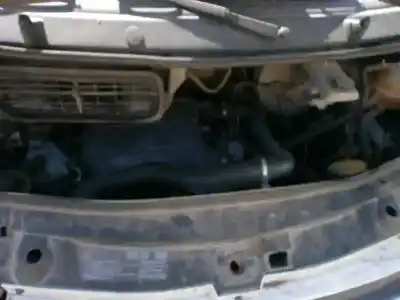 Veículo de Sucata opel vivaro combi 2.7t corto do ano 2005 alimentado f9q