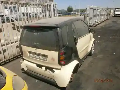 Sloopvoertuig smart coupe 0.6 turbo cat van het jaar 2000 aangedreven 