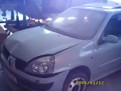 Veicolo di demolizione renault clio ii fase ii (b/cb0) base authentique dell'anno 2004 alimentato k4m a7