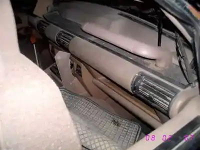 Здавання транспортного засобу land rover discovery (salljg/lj) tdi року 1993 потужний 