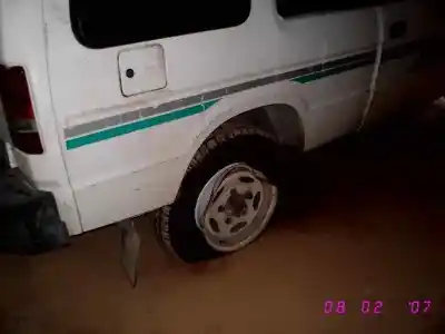 Здавання транспортного засобу land rover discovery (salljg/lj) tdi року 1993 потужний 