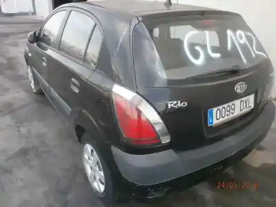Vehicul casat kia rio 1.5 crdi ex2 al anului 2006 alimentat d4fa