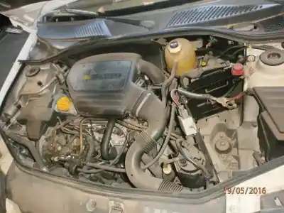 Здавання транспортного засобу renault clio ii fase i (b/cbo) 1.9 d alize року 1999 потужний 