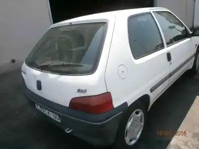 Sloopvoertuig peugeot 106 (s2) max van het jaar 1998 aangedreven hdz