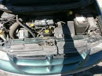 Sloopvoertuig chrysler voyager (gs) 2.5 td van het jaar 2000 aangedreven vm69b