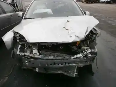 Veículo de Sucata FORD FOCUS BERLINA (CAP) Sport do ano 2005 alimentado HXDA