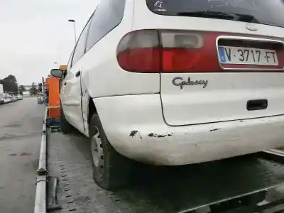 Здавання транспортного засобу ford galaxy (vx) ghia року 1997 потужний aaa