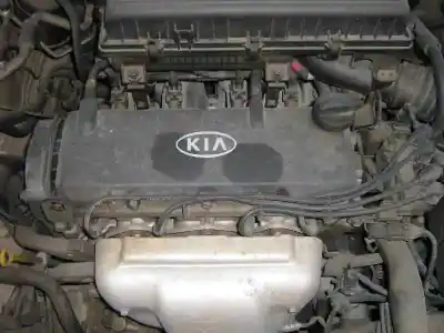 Veículo de Sucata kia rio rs berlina do ano 2003 alimentado a3e