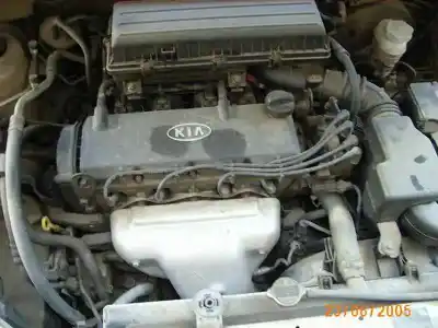 Veículo de Sucata kia rio rs berlina do ano 2003 alimentado a3e