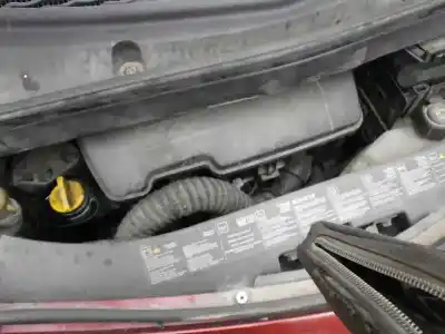 Здавання транспортного засобу renault modus authentique року 2006 потужний d4f740