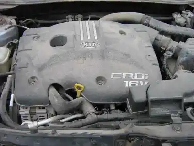 Veículo de Sucata kia cerato 2.0 lx crdi familiar do ano 2004 alimentado d4ea