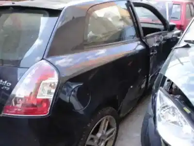 Veicolo di demolizione fiat stilo (192) 1.9 jtd cat dell'anno 2003 alimentato 192a1000