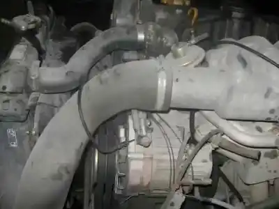 Véhicule à la ferraille nissan trade 100 * de l'année 2000 alimenté 