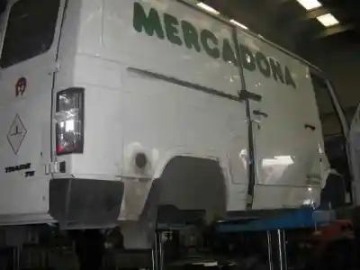 Véhicule à la ferraille nissan trade 100 * de l'année 2000 alimenté 