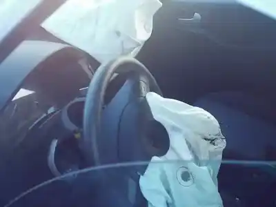 Veículo de Sucata opel meriva enjoy do ano 2004 alimentado y17dt