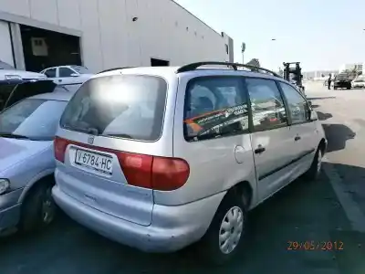 Veículo de Sucata seat alhambra (7v8) 1.9 tdi do ano 2000 alimentado auy
