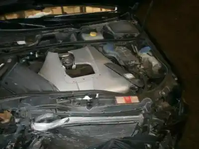Veículo de Sucata audi a4 berlina (8e) 2.5 v6 24v tdi do ano 2002 alimentado 