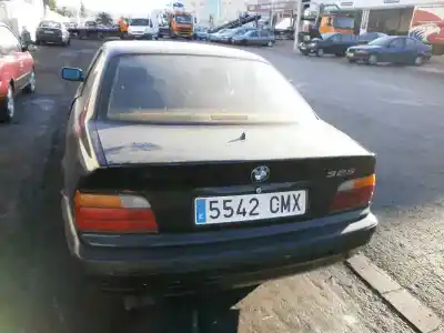 Veículo de Sucata bmw serie 3 coupe (e36) 325i do ano 1992 alimentado 