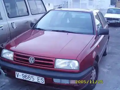 Vehículo de desguace VOLKSWAGEN VENTO (1H2) CL del año 1994 con motor ABU