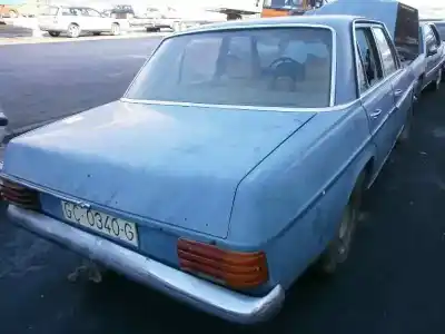 Véhicule à la ferraille mercedes-benz clase e (w114/w115) berlina 240 d 3,0 de l'année 1976 alimenté 