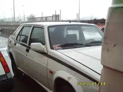 Sloopvoertuig alfa romeo 75 * van het jaar 1991 aangedreven 06100