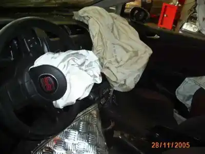 Sloopvoertuig seat leon (1p1) stylance / style van het jaar 2006 aangedreven bxe