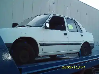 Sloopvoertuig peugeot 309 1.9 diesel van het jaar 1990 aangedreven d-g9a