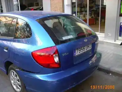Veículo de Sucata kia rio rs berlina do ano 2005 alimentado a3d