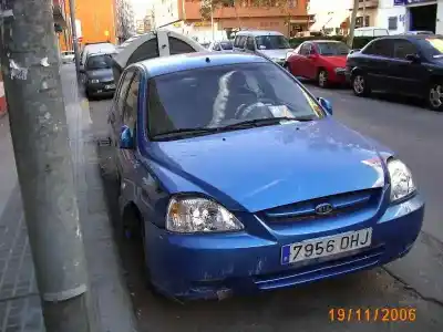 Veículo de Sucata kia rio rs berlina do ano 2005 alimentado a3d