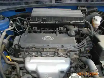 Veículo de Sucata kia rio rs berlina do ano 2005 alimentado a3d