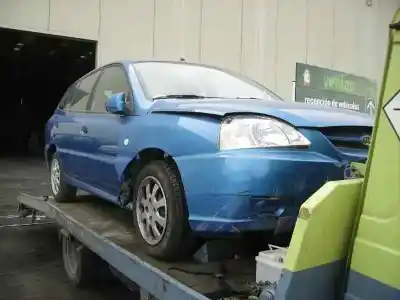 Veículo de Sucata kia rio rs berlina do ano 2005 alimentado a3d
