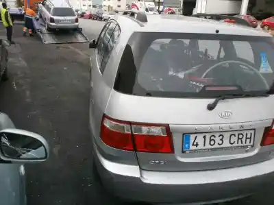 Veículo de Sucata kia carens 2.0 crdi ex monovolumen do ano 2004 alimentado d4ea