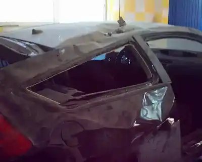 Veicolo di demolizione citroen c4 coupe collection dell'anno 2005 alimentato 9hx 3415 km.