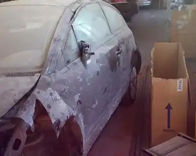 Veicolo di demolizione citroen c4 coupe collection dell'anno 2005 alimentato 9hx 3415 km.